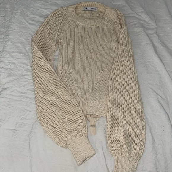 ZARA Open-back Knit Top - Picture 4 of 8